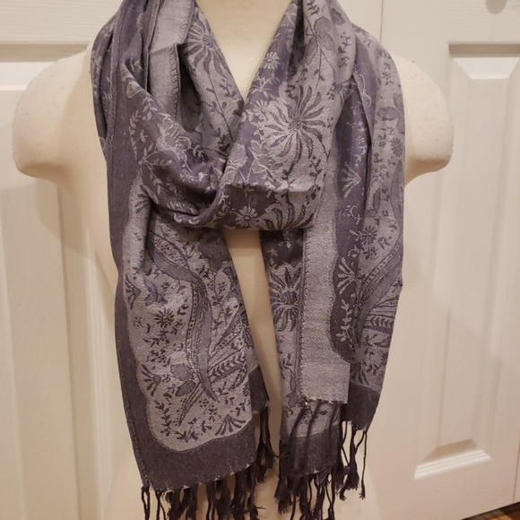Anthropologie Accessories - ANTHROPOLOGIE GRAY SCARF!!